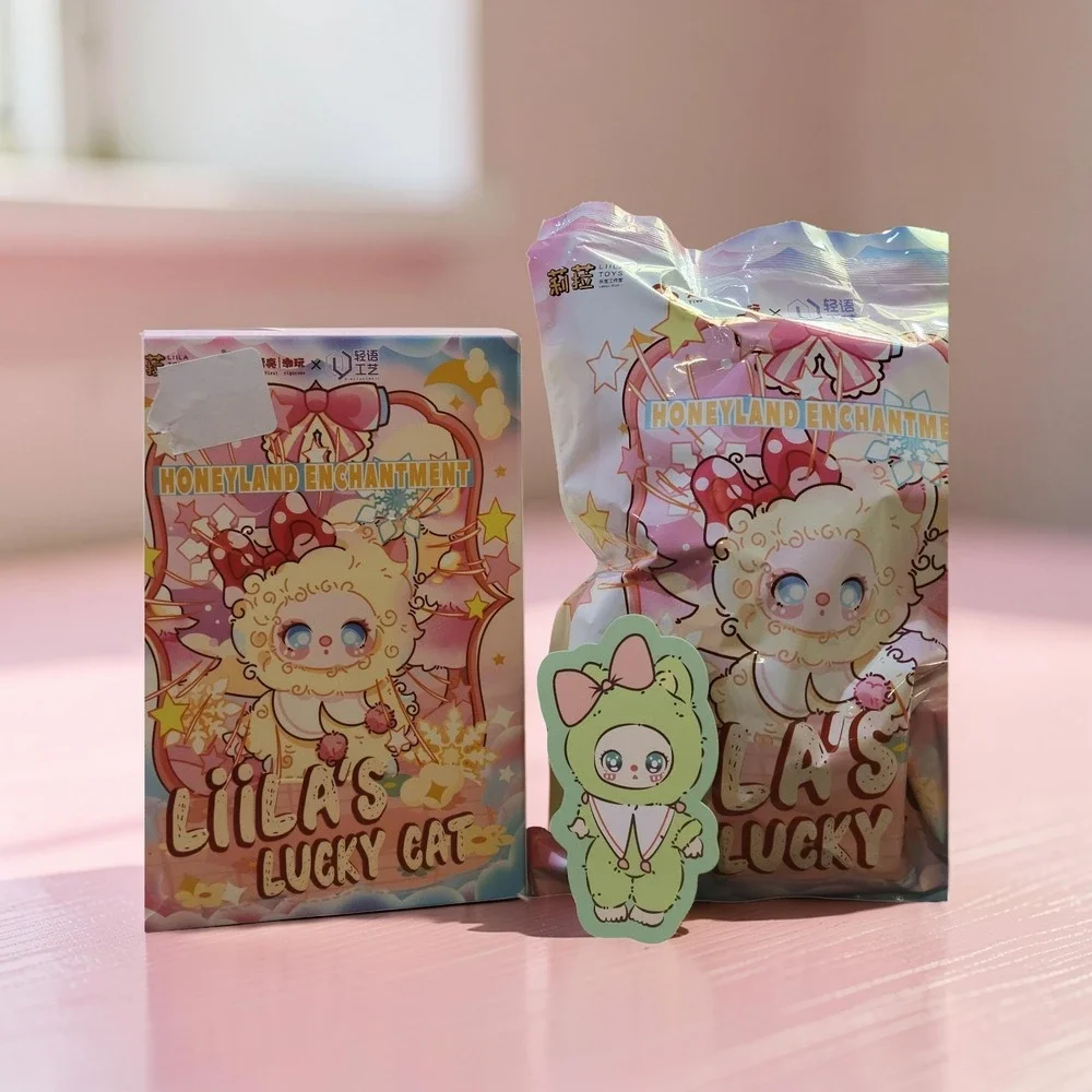 LILIA TOYS Honeyland Enchantment Liila's Lucky Cat Figurine Green Pink